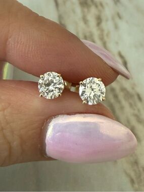 Gold Diamond Solitaire Stud Earrings - Clear/White